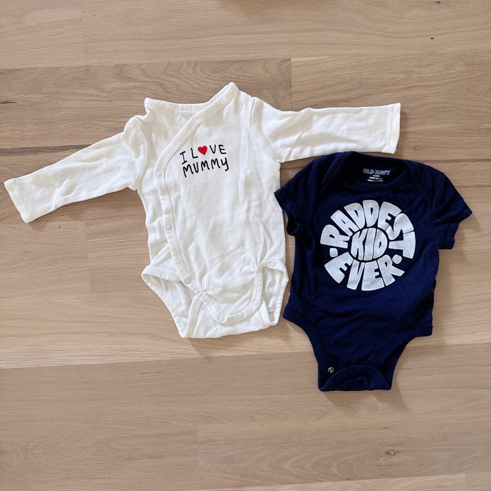 Baby Bodysuit Bundle – “I Love Mummy” & “Raddest Kid Ever” 💙👶 H&M Old Navy